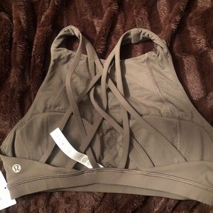 Free to Be serene High Neck sport bra size 8, sage